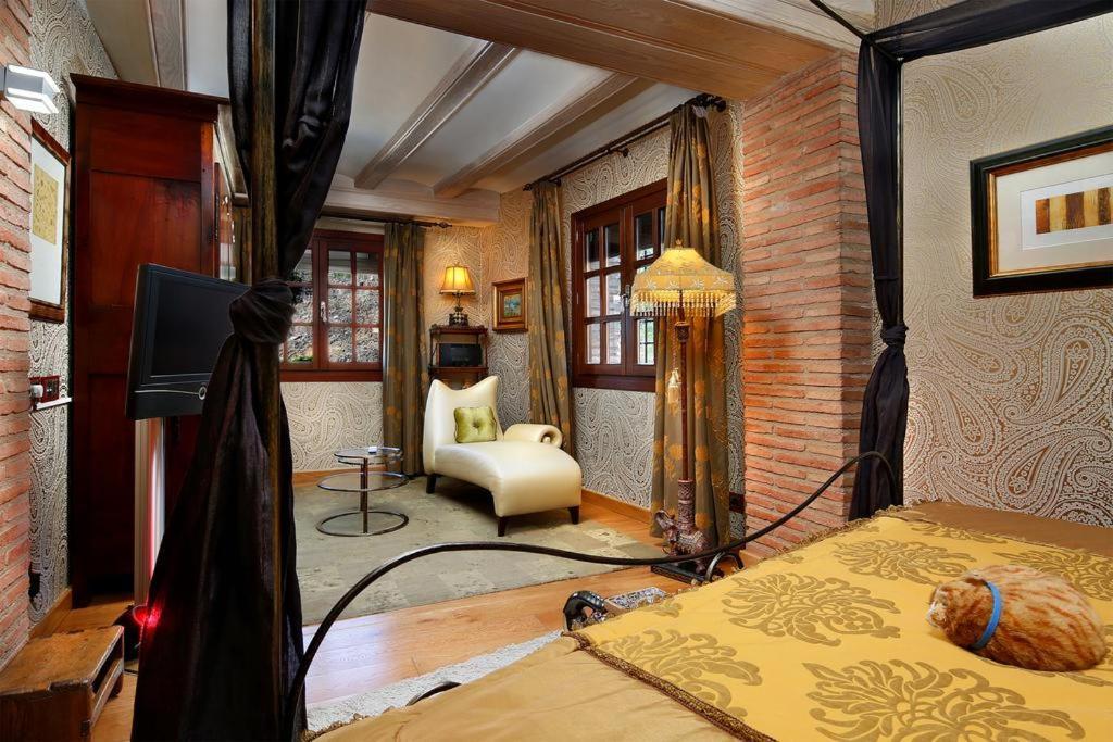 La Parra De Maribel Alquezar